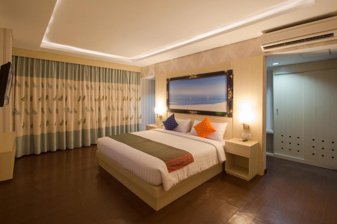 Hotel Grand Puri Saron Yogyakarta Exterior foto